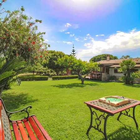 La Casa Di Lina - Capo D'orlando, Casa Con Ampio Giardino Hébergement de vacances *