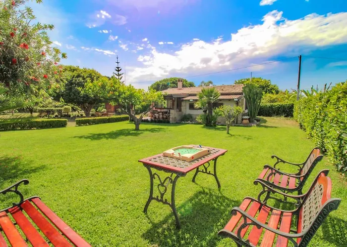 La Casa Di Lina - Capo D'orlando, Casa Con Ampio Giardino Feriehus Capo dʼOrlando