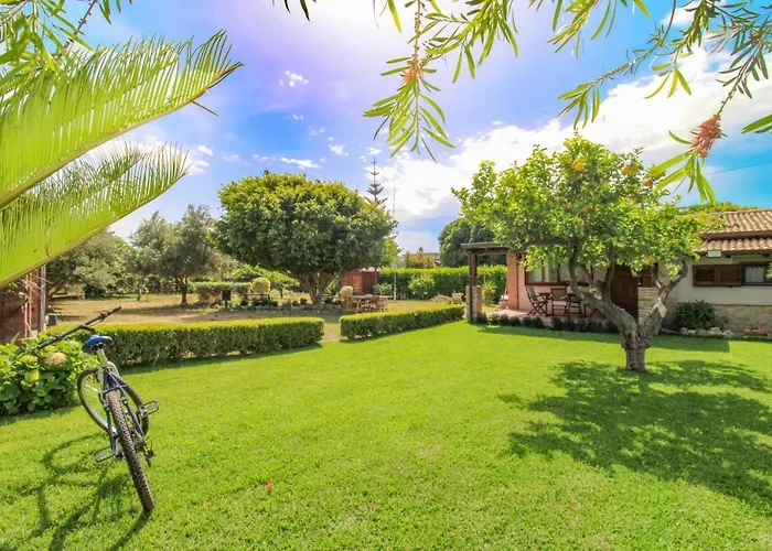 La Casa Di Lina - Capo D'orlando, Casa Con Ampio Giardino Capo dʼOrlando
